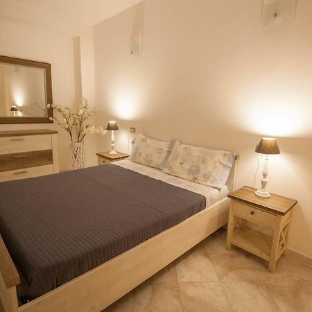 Lanterna Bianca Villa Cagliari Exteriör bild