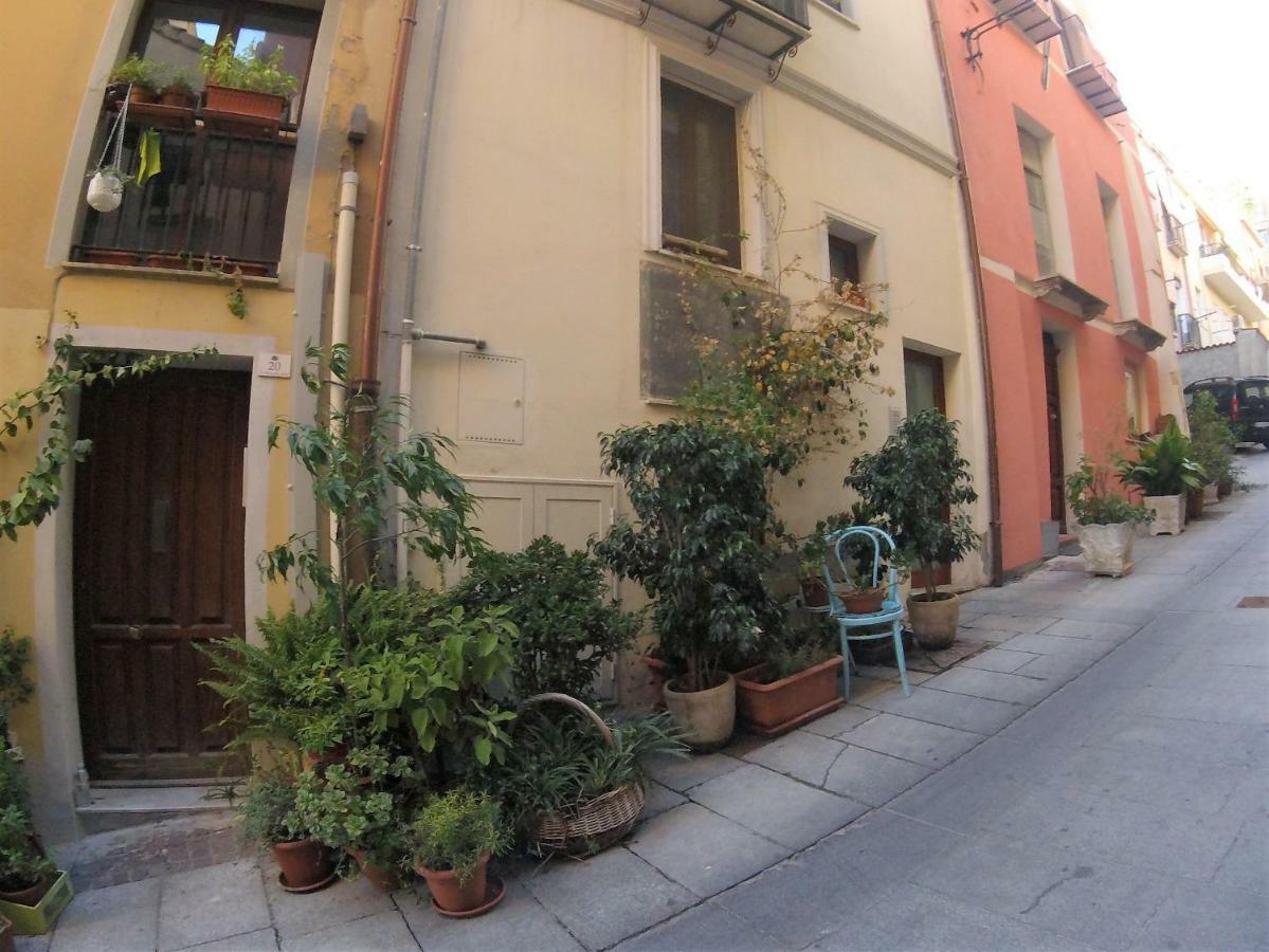 Lanterna Bianca Villa Cagliari Exteriör bild
