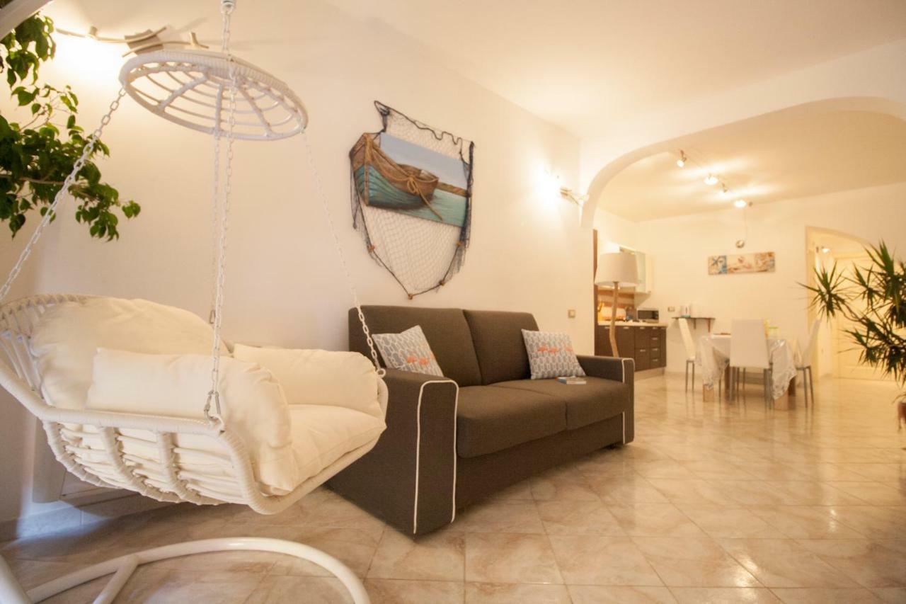 Lanterna Bianca Villa Cagliari Exteriör bild